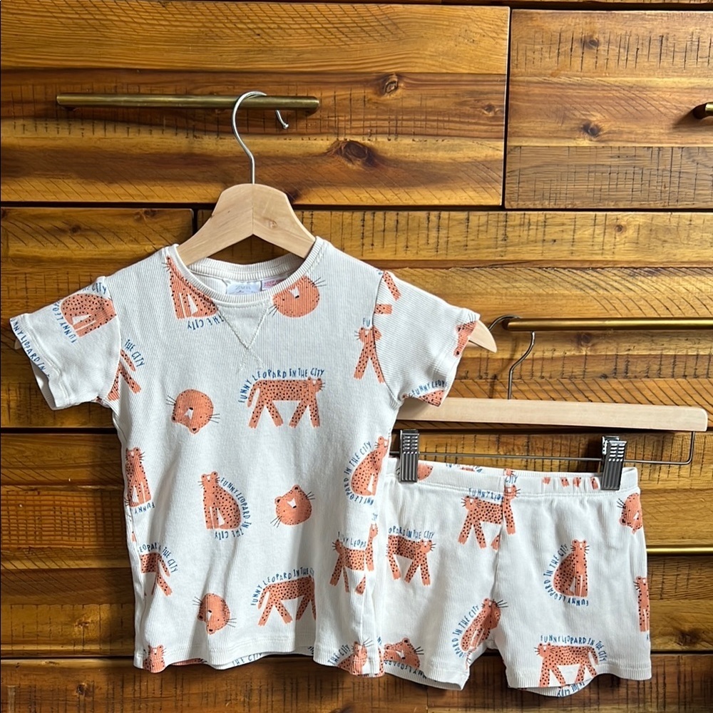 Zara Boys Kids' White and Orange Animal Print Pajama Set
